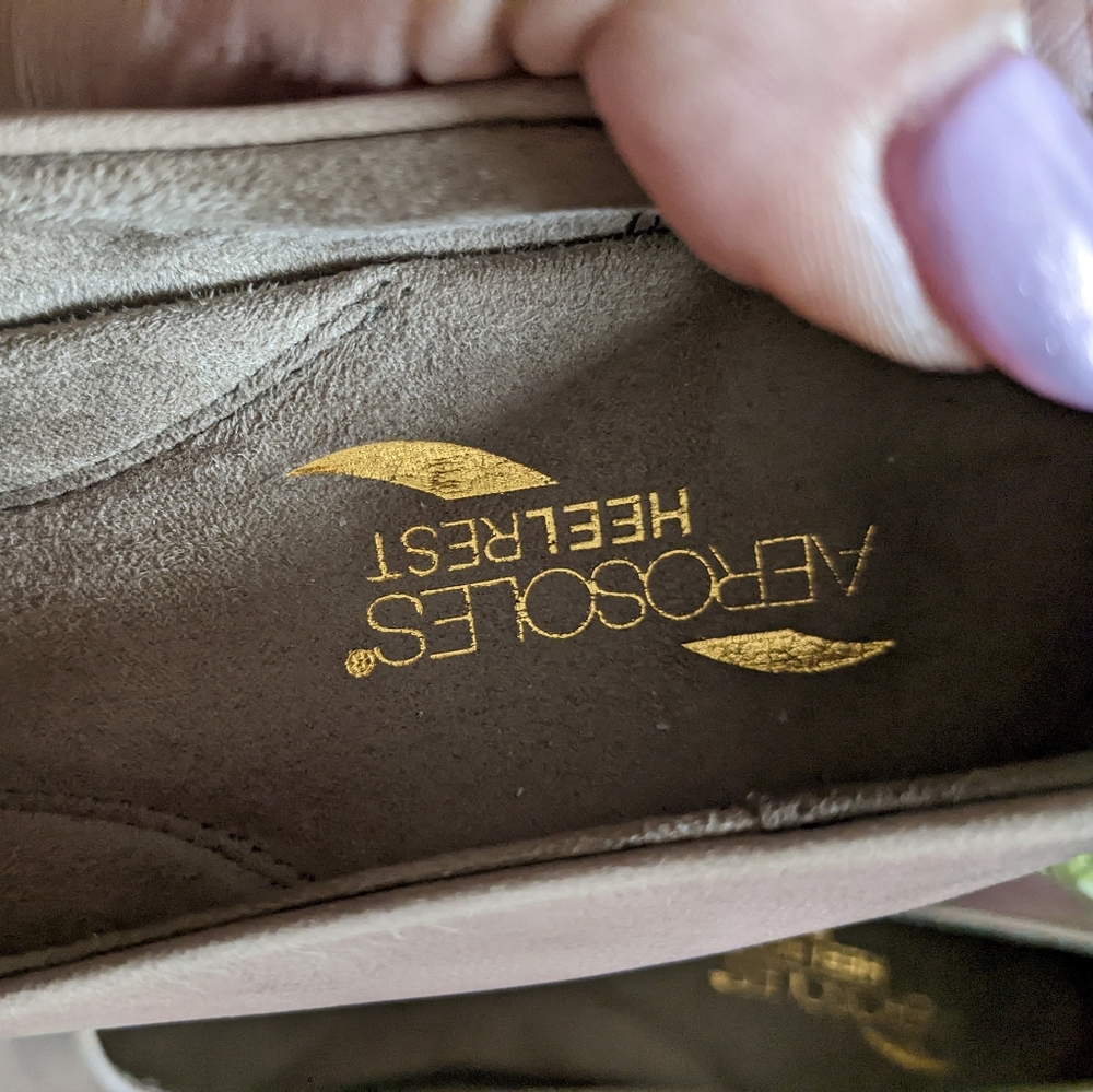 Aerosoles HeelRest Pumps - Picture 5 of 5